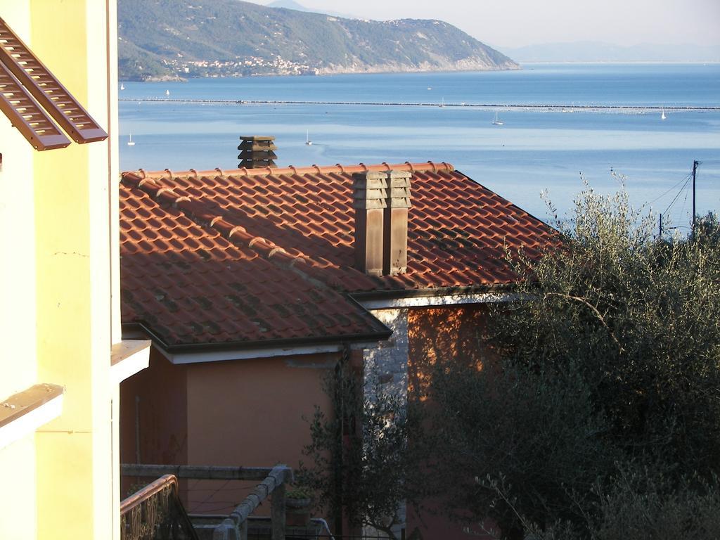 Ca'Di Gilbi E Pasqui Apartment La Spezia Exterior photo